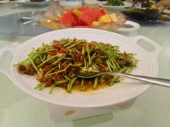 茼蒿炒腊肉-红色江山(首钢国际大厦店)