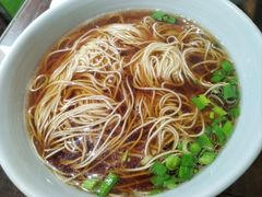 红汤面底-裕兴记•蟹黄面馆(人民广场店)