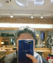 -构想时尚发型会所