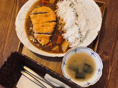 咖喱炸猪排堤坝饭-Ginko银子(青龙街店)