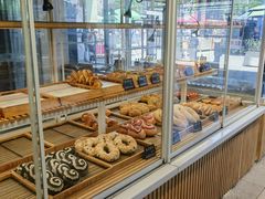-焙丽拾光(麦凯乐直营店)