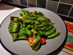 龙豆-滕记星发餐室·新加坡菜(巨鹿路店)