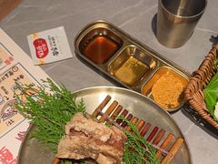 -草家酱蟹炭火烤肉店(珲春南路一店)