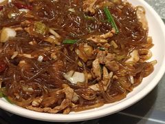 泡菜苕粉肉丝-鑫小城故事·藕汤·家常菜(台北一路总店)