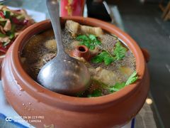 招牌汽锅鸡-小厨子私房菜·云南美食店