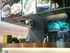 -POKEE VIA&Brunch·维娅(重庆来福士店)