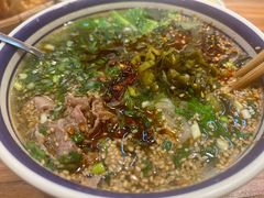 -云阿蛮云南生烫牛肉米线(奉贤路店)