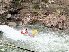 -安吉龙王山峡谷漂流