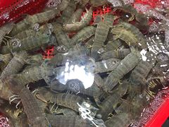 -霞涌市场海鲜摆卖区