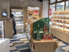 面包甜点陈列柜-85度C(生甜甜圈研究工坊·上海平凉店)