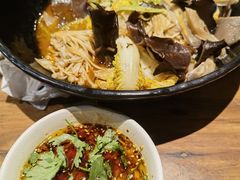 -万记麻辣烫国展总店