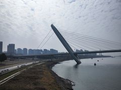 -南京眼步行桥