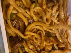 黑胡椒牛肉炒面-锅儿挑面馆