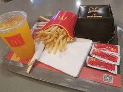 -麦当劳(龙之梦购物中心店)