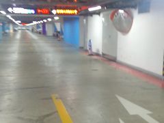 -上海七宝领展广场·地下停车场