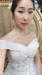 -现代经典婚纱摄影