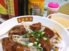 牛筋腩捞河-荔林食店(西华路店)