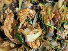 -东口码头·烧鸽子·鱼头泡饼·地方菜(金鹰悦城店)