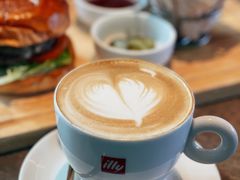 拿铁咖啡-新元素(三里屯太古里南区)