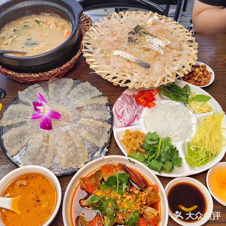 汕头市金平区长平路81号菊园南苑60栋3座101#鱼生