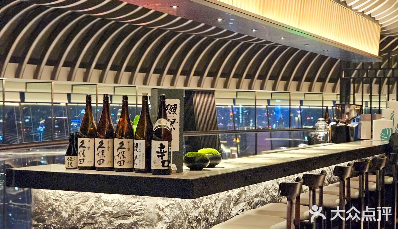 360度旋转的高空自助，难怪香港的朋友们敲爱！