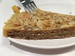 扁桃仁焦糖巧克力蛋糕-宜家·瑞典风味餐厅(烟台路店)