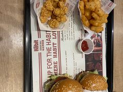 -The Habit Burger Grill 哈比特汉堡(爱琴海店)
