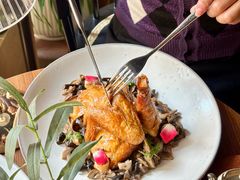 -LESCEDARS Brasserie Bistro香柏树