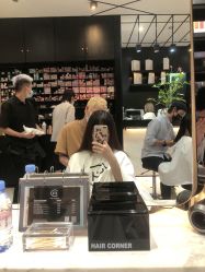 -HAIR CORNER