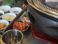 -围炉肉舍•炭烤活鳗•丹东海鲜烤肉(步行街店)