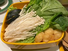 -润园四季椰子鸡火锅(卓越INTOWN店)