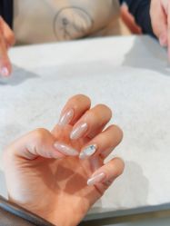 -丽心自助美甲美睫