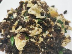 尖椒雪菜炒地衣-红烧鱼头·杭帮菜·特色烧烤