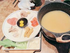 -云海肴·汽锅鸡·云南代表菜(浦江欢乐颂店)