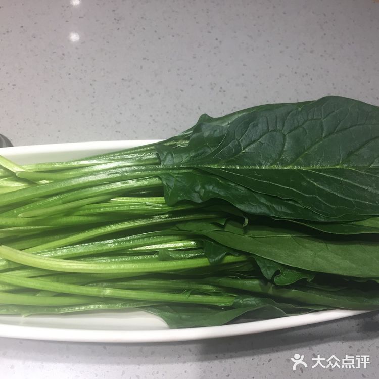 零食 给我，张秀芳小姐姐 拿来了，水果，赠送甜品