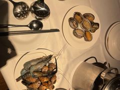 -领鲜活海鲜榴莲自助火锅(东门店)