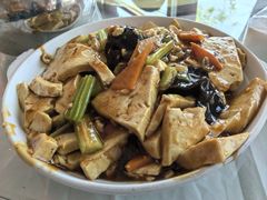 -何适山庄 ·可团建(水长城P2停车场店)