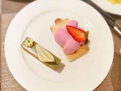 -大中华希尔顿酒店-念自助餐·嗨啤·小龙虾