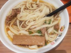 招牌猪肉面-顺溜·手工刀削面·黑金店(铜锣湾店)