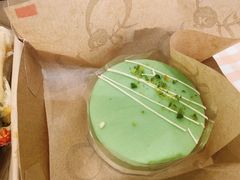 开心果芝士慕斯蛋糕-KPRO 帕尼尼·沙拉·缤纷拼盘(万象城店)