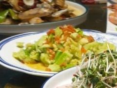 凉拌黄瓜-方国老头包子·39年威海本地老字号•小船海鲜疙瘩汤