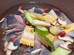 -鲜念蒸汽石锅鱼(红山6979店)