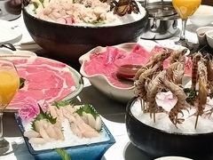 -红鼎豆捞·非遗鲍皇汤火锅(宝丰路店)