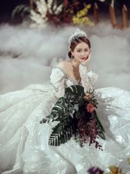 点击看大图 -伯瓷皇后婚纱艺术空间