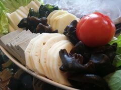 -小天鹅火锅·一线江景洪鼎旗舰店(洪崖洞店)