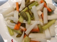 -屯老二农家铁锅炖·行业领军者(梅江店)