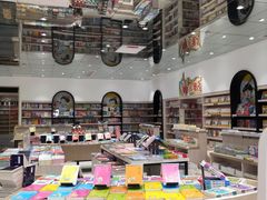 -钟书阁(群光广场店)