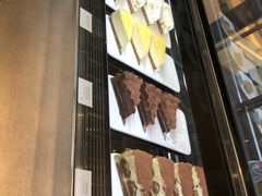 面包甜点陈列柜-Seesaw Coffee(苏州中心店)