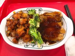 鸡排鸡丁双拼饭-和合谷(东四北大街店)