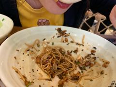 -熊大师牛羊粉(红谷凯旋店)